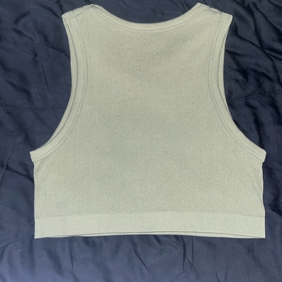 Ambience Hunter Green Crop Tank Top - Size S/M - Excellent Condition - Picture 3 of 3